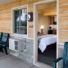 Отель Rock Crest Lodge And Cabins, фото 8