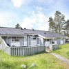 Отель 10 Person Holiday Home in Albaek, фото 13