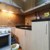 Отель Daniel Property Sentra Timur Apartemen, фото 6