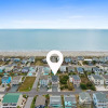 Отель Sea You Soon / 207 Brunswick Ave West 4 Bedroom Home by Redawning, фото 24