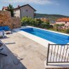 Отель Amazing Home in Cres With Wifi, Heated Swimming Pool and 6 Bedrooms, фото 42