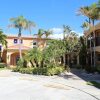 Отель Lazy Starfish at Coconut Villas of Dunedin - Two Bedroom Condo, фото 2