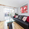 Отель Cosy 2BR Home Near Milton Keynes Centre, фото 4