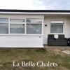 Отель LA BELLA CHALETS 2 - 54 Sunbeach Holiday Village Scratby, фото 1