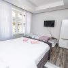Отель Modern Newly Refurbished Studio Main Street, фото 4
