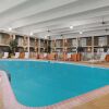 Отель EverSpring Inn & Suites в Маршалле