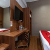 Отель RedDoorz Premium near Centre Point Mall Medan, фото 10