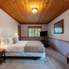 Отель Whiskey Springs by Avantstay Classic Cabin Near Tahoe Donner Ski Area!, фото 18