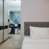 Отель Fancy And Comfy Studio At B Residence Apartment, фото 4
