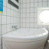 Отель 6 Person Holiday Home in Ebeltoft, фото 4