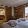 Отель Chalet Capricorne -impeccable Ski in out Chalet With Sauna and Views, фото 31