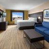 Отель Holiday Inn Express Suites Belmont, an IHG Hotel, фото 13