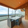 Отель Sapphire Mountaintop Cabin w/ Views & 2 Decks, фото 22