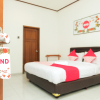 Отель OYO 353 Loesje Guest House Syariah, фото 2