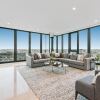 Отель Melbourne City Apartments Panoramic Skyview Penthouse, фото 19