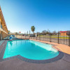 Отель Econo Lodge San Marcos University Area, фото 18