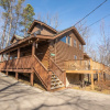 Отель Comfort Cabin Bearway To Heaven - w Private Hot Tub, фото 1