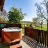 Отель Douglas Fir Lodge With Hot Tub Near Cupar, Fife, фото 12