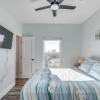 Отель Stylish Galveston Home < 1 Mi to Beach, Bay Access, фото 5