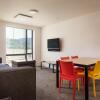 Отель Campus Summer Stays - Otago Village, фото 4