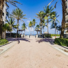 Отель Upscale Modern 2 Bedroom Condo on the Beach, фото 24