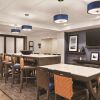 Отель Hampton Inn Turlock, фото 23
