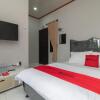 Отель RedDoorz Plus near Jungeland Sentul, фото 7