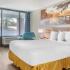 Отель Days Inn & Suites by Wyndham Rocky Mount Golden East, фото 13