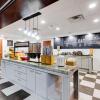 Отель Hampton Inn & Suites by Hilton Brantford Conference Centre, фото 35