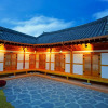 Отель Jeonju Hanok Sukbak Chaehumgwan, фото 1