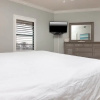 Отель Phoenix On The Bay 1530 3 Bedroom Condo, фото 6