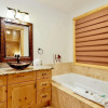 Отель Heavenly Log Home-1750 by Big Bear Vacations, фото 5