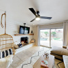 Отель Ultra-Posh - 3 Br Home, фото 9