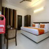 Отель OYO 9922 Rishi & Kunal Guest House, фото 2