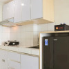 Отель Cozy Living And Tidy Studio At Springlake Summarecon Apartment Bekasi, фото 2