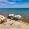 Отель Beach Music - Gorgeous And Gulf Front! Large Deck Allows You To Stargaze With The Waves Crashing Ben, фото 13