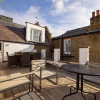 Отель The London Crib - Relaxing 1bdr Flat With Terrace, фото 15
