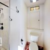 Отель The Carriage House - Luxury Studio Studio Bedroom 1 Bathroom Cottage, фото 6
