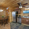 Отель Simple Pleasures by Heritage Cabin Rentals, фото 10