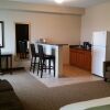 Отель Rock Island Inn & Suites, фото 3