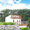 Отель Gangneung Ten Thirty Pension, фото 1