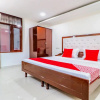 Отель Preet Lodge Mohali by OYO Rooms, фото 15