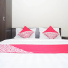 Отель OYO 1217 Candi Residence, фото 16