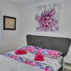 Отель West Residence Luxury Apartment- Parking in Garage, фото 1