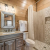Отель Wanderer by Avantstay Sleeps 34, A+ Custom Smokies Cabin, фото 28