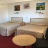 Отель Voyageur Motel, фото 1