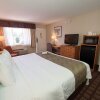 Отель Quality Inn & Suites Northampton - Amherst в Нортхэмптоне