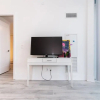 Отель Modern 1 Bedroom Condo With Cn Tower Views, фото 15