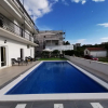 Отель Holiday Home J D-five Bedroom Holiday Home With Outdoor Pool ID Direct Booker 21390, фото 1