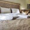 Отель Leo Group BEST Apartment 14-300B Sunrise Batumi, фото 6